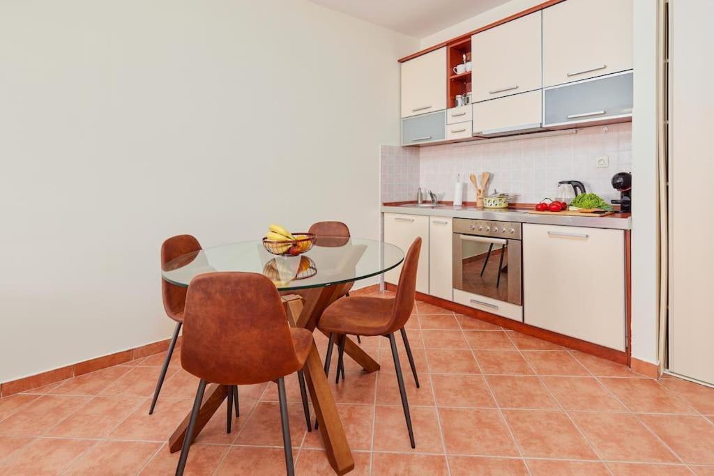 Well Located 1bedroom In The Heart Of The Old Town 公寓